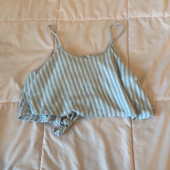 Caution to the wind knit crop top - Picture 2 of 2